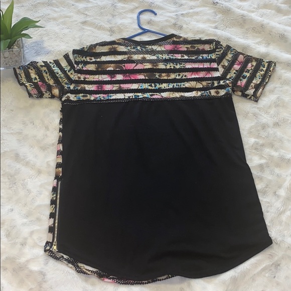 COPY - Floral Dress shirt - Picture 3 of 5